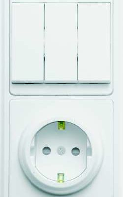 Блок БКВР-036 Бэлла (3-кл. выкл. + евророзетка с защ. шторками) бел. Кунцево 5847