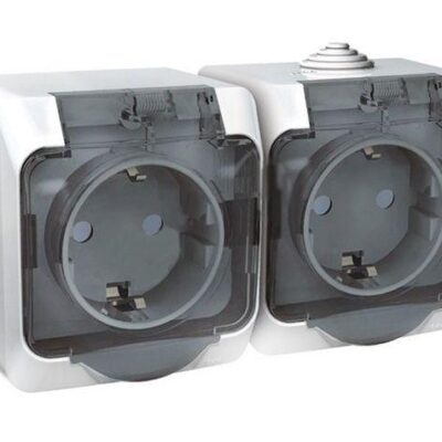 Розетка 2-м ОП Этюд 16А IP44 250В с заземл. защ. шторки с крышкой бел. SE PA16-244B