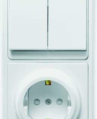 Блок БКВР-035 Бэлла (2-кл. выкл. + евророзетка с защ. шторками) бел. Кунцево 5835