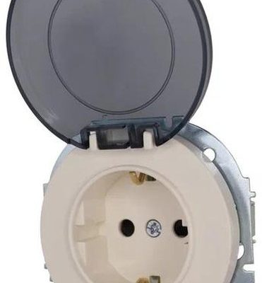 Розетка 1-м СП OSEN с заземл. с крышкой ПБТ механизм сер. матов. LEZARD 743-7488-123B