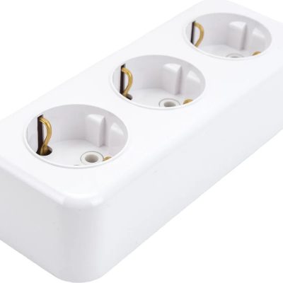 Розетка 3-м ОП 16А IP20 с заземл. бел. Пралеска Bylectrica РА16-243 (1/40)